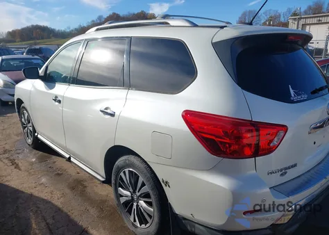 2017 Nissan Pathfinder Sv z USA, uszkodzony, nr VIN 5N1DR2MN2HC693250